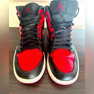Air Jordan 1 Mid Banned (2020)
